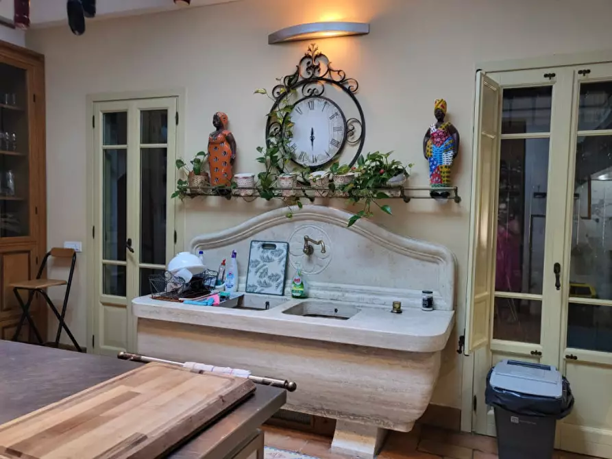 Immagine 43 di Villa in vendita  in Via Tubre 38 a Roma