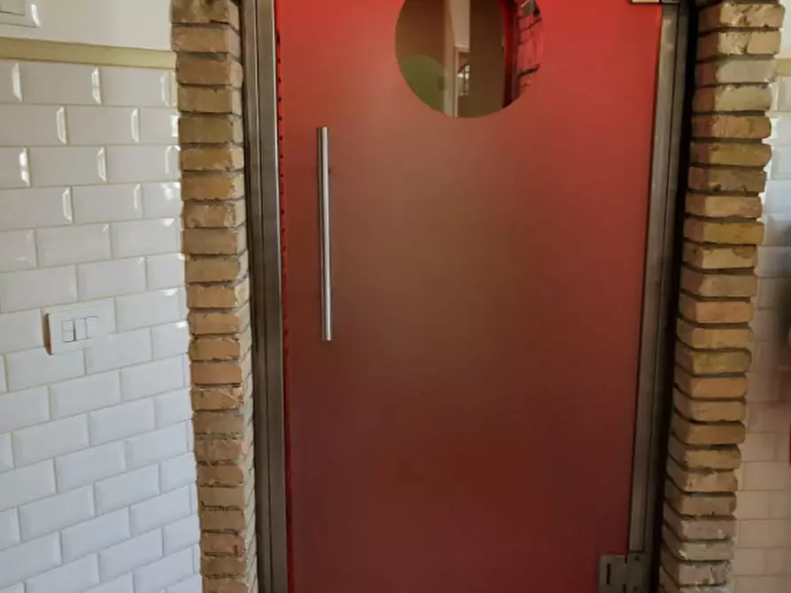 Immagine 49 di Villa in vendita  in Via Tubre 38 a Roma