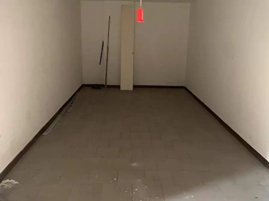 Immagine 1 di Garage in vendita  in via paolo da sarmeola a Padova