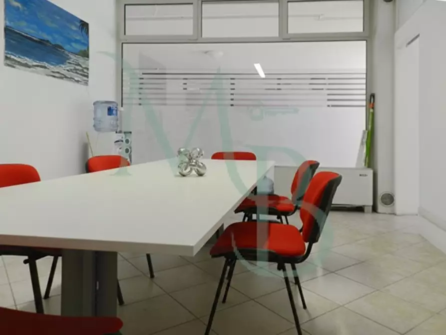 Immagine 5 di Negozio in affitto  in Via Europa a Rubano