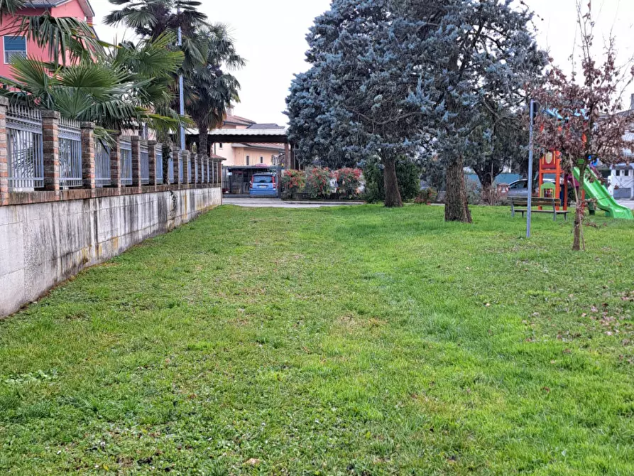 Immagine 3 di Terreno in vendita  in via A. Moro a Quinto Vicentino