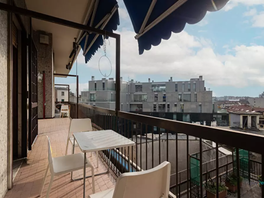 Immagine 19 di Camera in affitto  in Viale Gran Sasso, 20 a Milano