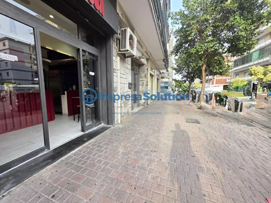 Immagine 2 di Attività commerciale in vendita  in Via dell'Epomeo a Napoli