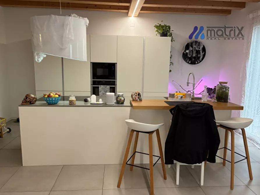 Immagine 3 di Casa quadrifamiliare in vendita  in Via Pontemanco a Due Carrare