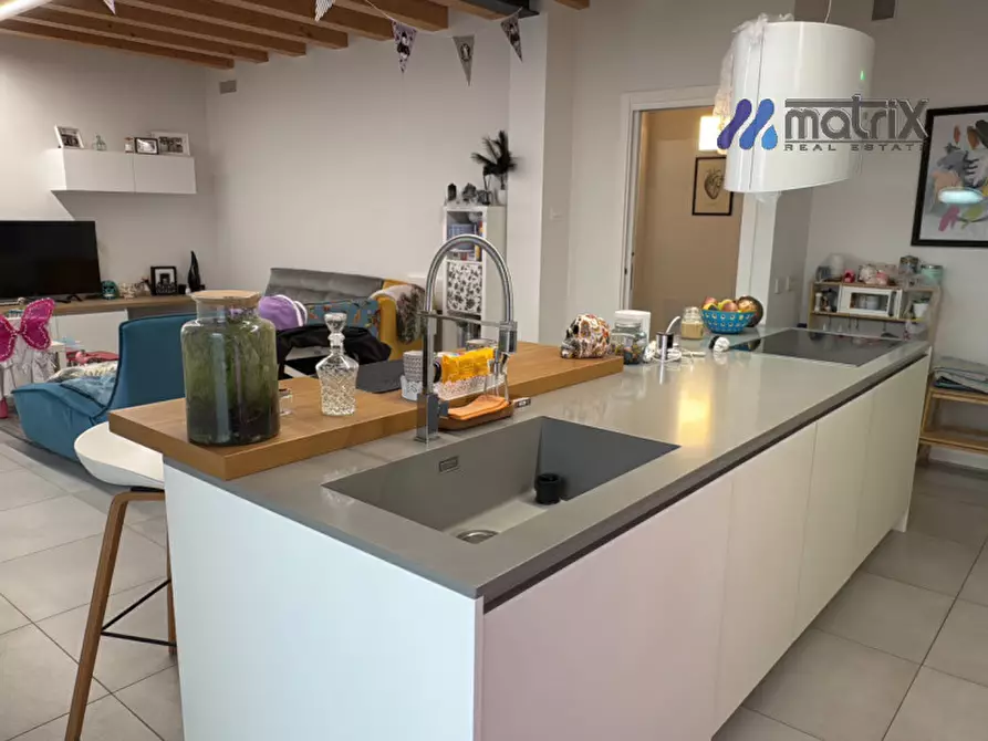 Immagine 6 di Casa quadrifamiliare in vendita  in Via Pontemanco a Due Carrare