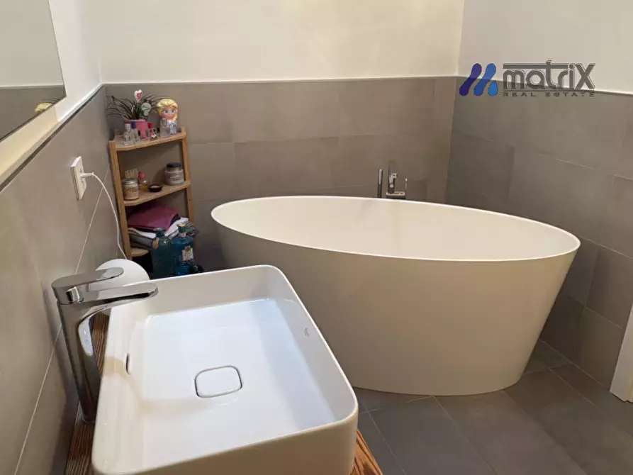 Immagine 8 di Casa quadrifamiliare in vendita  in Via Pontemanco a Due Carrare