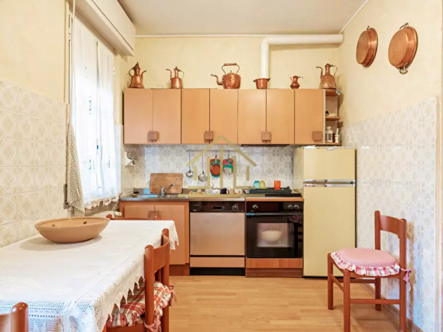 Immagine 7 di Villa in vendita  in Via Don Luigi Barzizza 54 a Castiglione Delle Stiviere