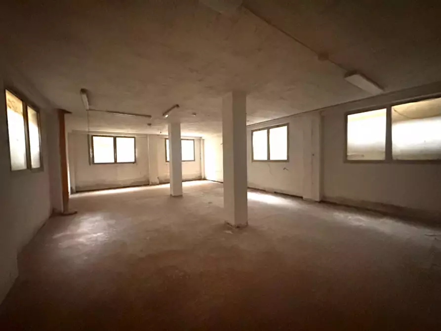 Immagine 13 di Magazzino in vendita  in Via Giovanni Gozzadini a San Lazzaro Di Savena