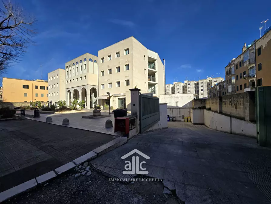 Immagine 52 di Appartamento in vendita  in via alessandro Manzoni,3 a Lecce