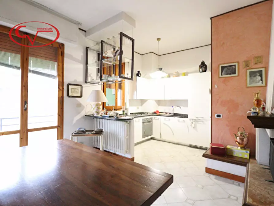 Immagine 10 di Appartamento in vendita  in Via Bologna a Montevarchi