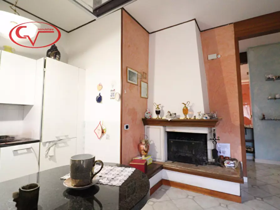 Immagine 14 di Appartamento in vendita  in Via Bologna a Montevarchi