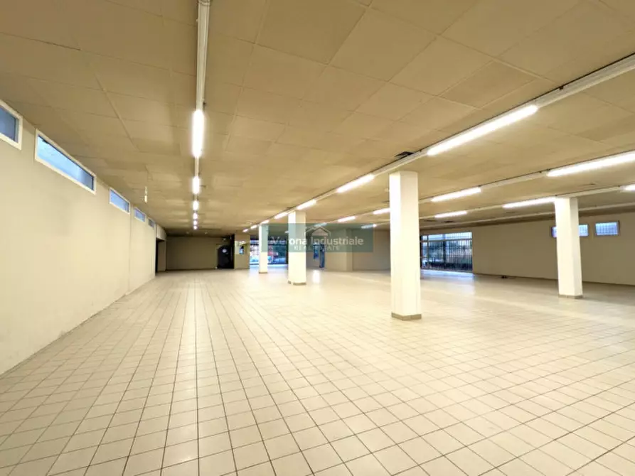 Immagine 5 di Negozio in affitto  in Via della Libertà 57 a San Bonifacio