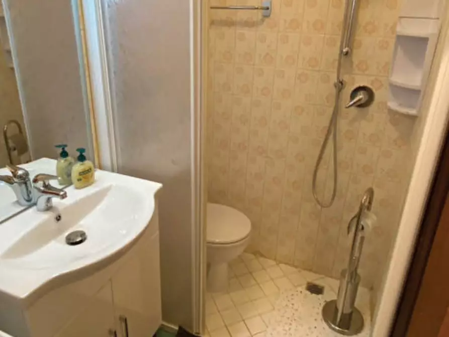 Immagine 17 di Camera in affitto  a Padova