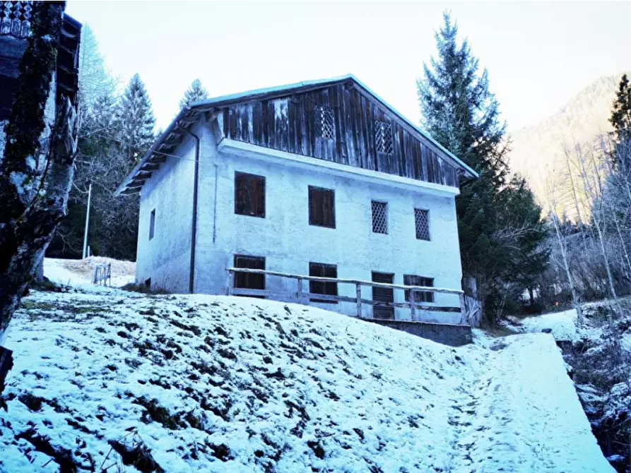 Immagine 2 di Rustico / casale in vendita  in Via San Rocco a Lozzo Di Cadore