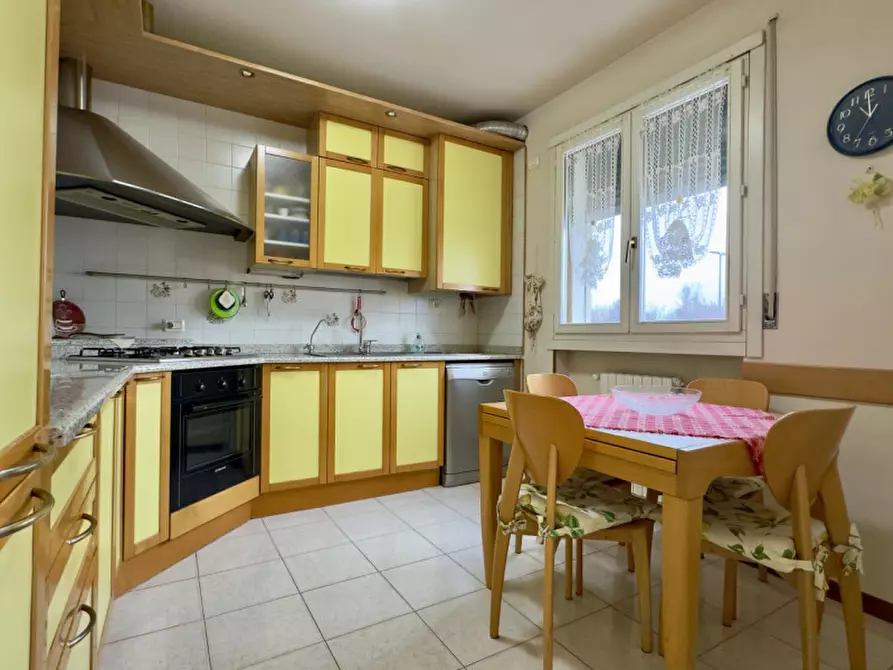 Immagine 4 di Appartamento in vendita  in Via Santa Chiara a Selvazzano Dentro