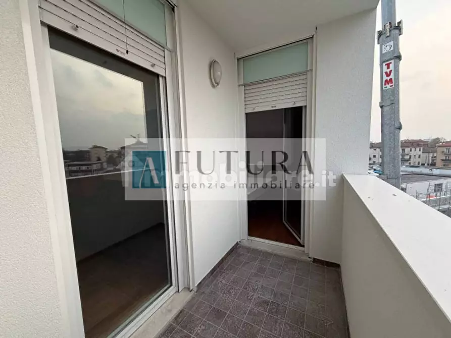 Immagine 5 di Appartamento in vendita  in Viale del Mercato Nuovo a Vicenza