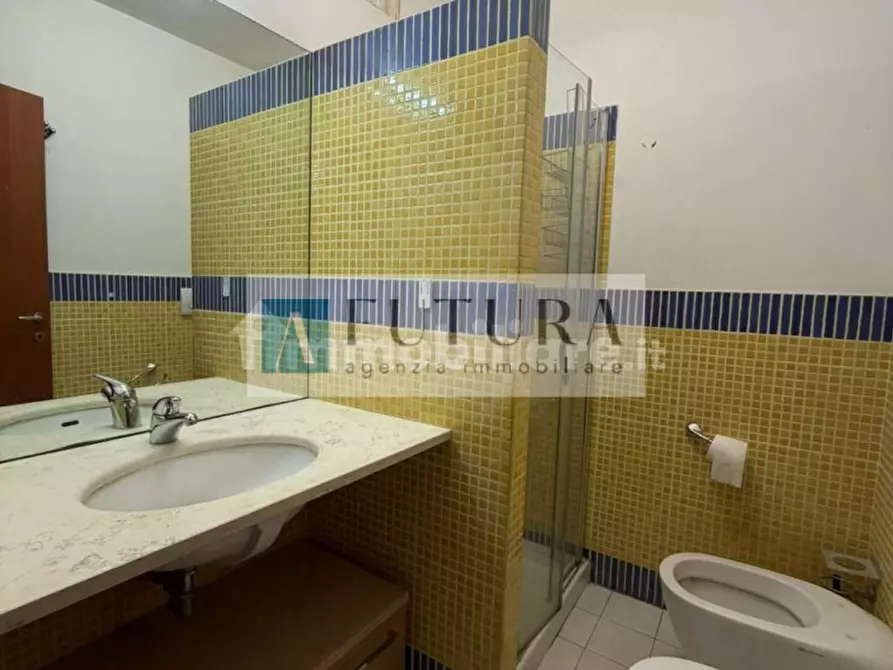 Immagine 13 di Appartamento in vendita  in Viale del Mercato Nuovo a Vicenza