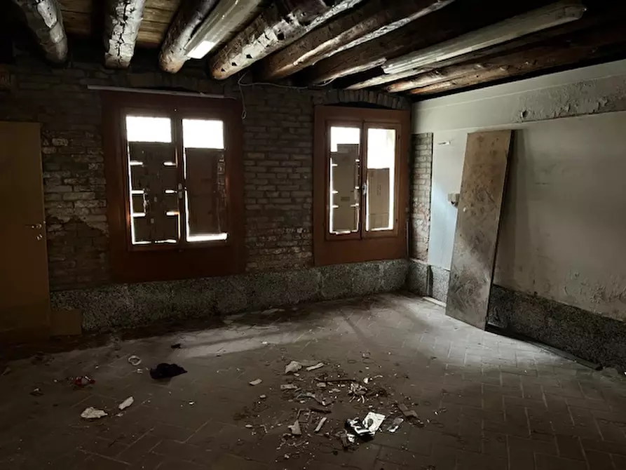 Immagine 3 di Magazzino in affitto  in ponte delle guglie a Venezia