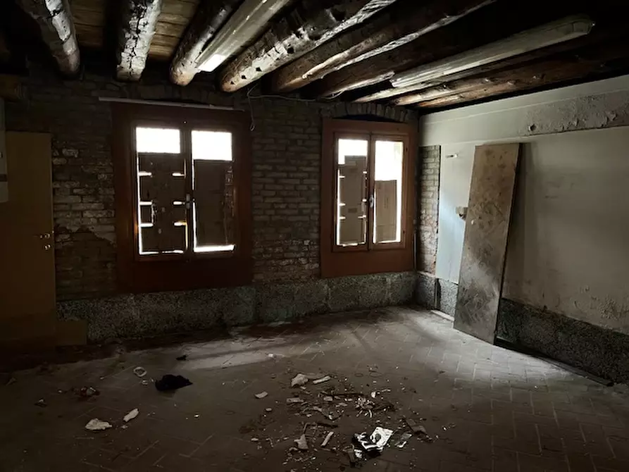 Immagine 6 di Magazzino in affitto  in ponte delle guglie a Venezia