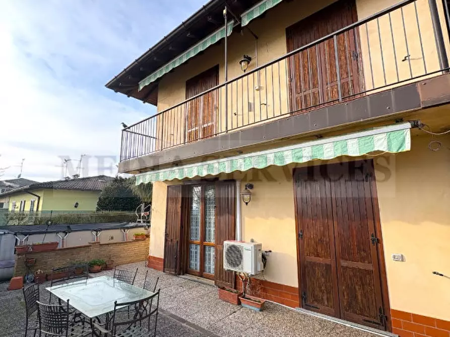 Immagine 10 di Villa in vendita  in via Primo Maggio n° 24 a Garlasco