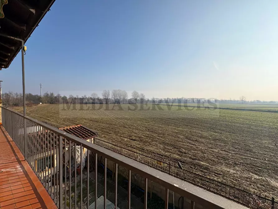 Immagine 21 di Villa in vendita  in via Primo Maggio n° 24 a Garlasco