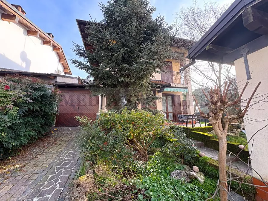 Immagine 41 di Villa in vendita  in via Primo Maggio n° 24 a Garlasco