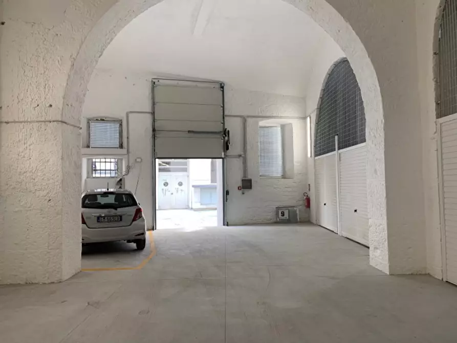 Immagine 4 di Garage in vendita  in Via Elisa Baciocchi 3d a Trieste