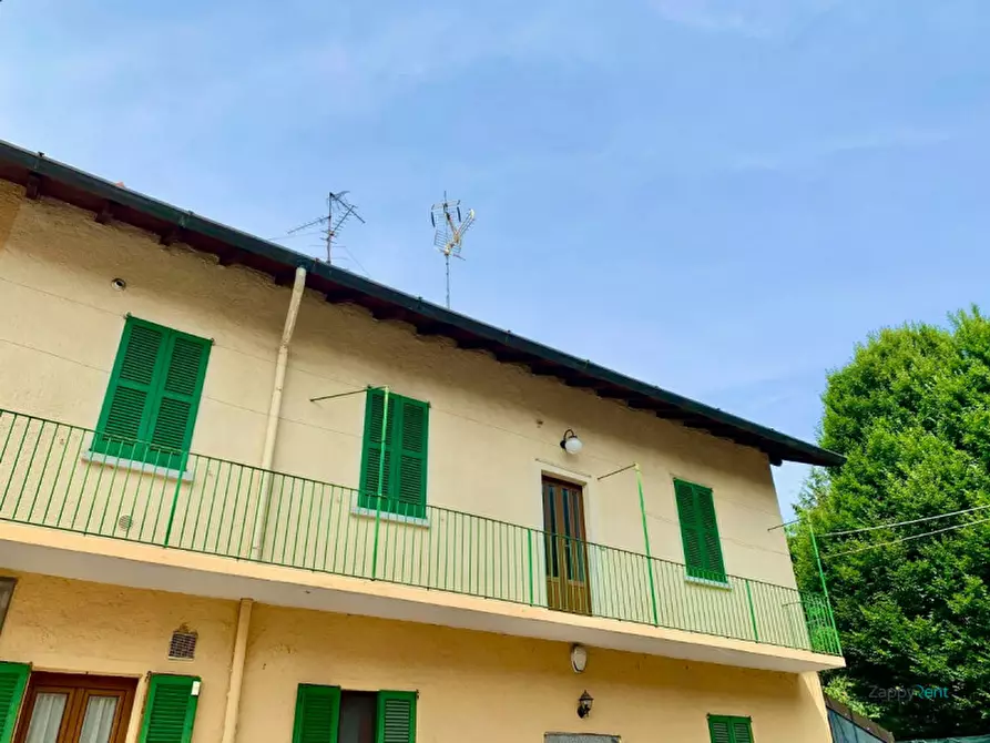 Immagine 1 di Appartamento in affitto  in Via Roletto a Besana In Brianza