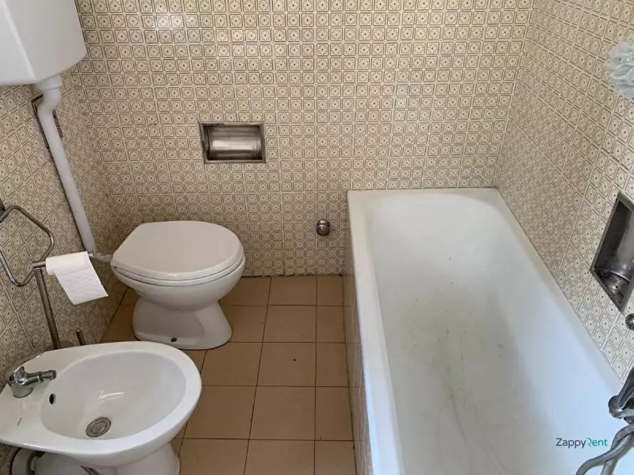 Immagine 12 di Appartamento in affitto  in Via Roletto a Besana In Brianza