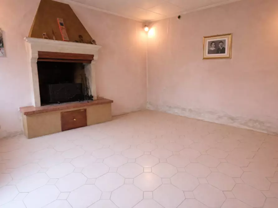 Immagine 3 di Villetta a schiera in vendita  in Via Salita Santissima Trinità, 3 a Montecchio Maggiore