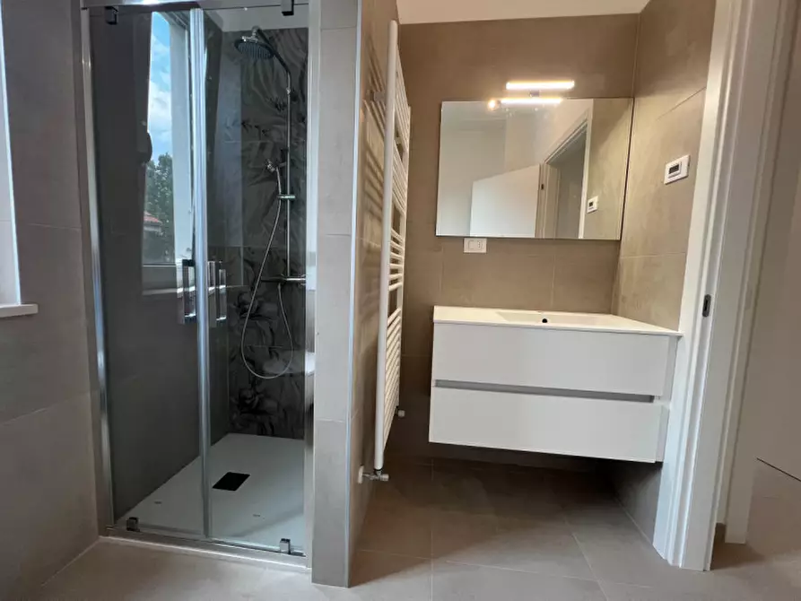 Immagine 21 di Camera in affitto  in Via Giuseppe Giusti a Trento