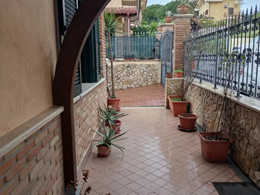 Immagine 3 di Villa in vendita  in Via Monte Santo a Marcellina