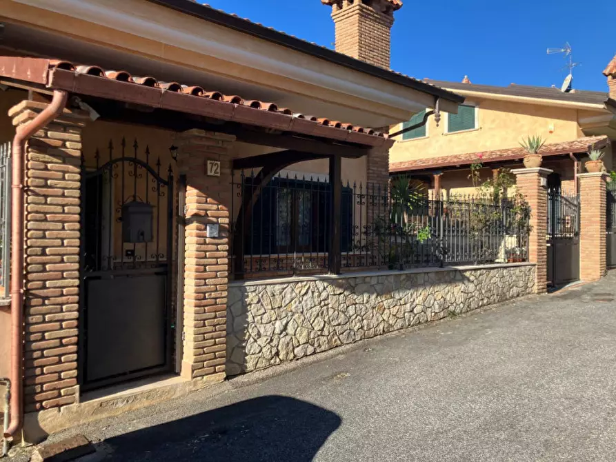 Immagine 4 di Villa in vendita  in Via Monte Santo a Marcellina