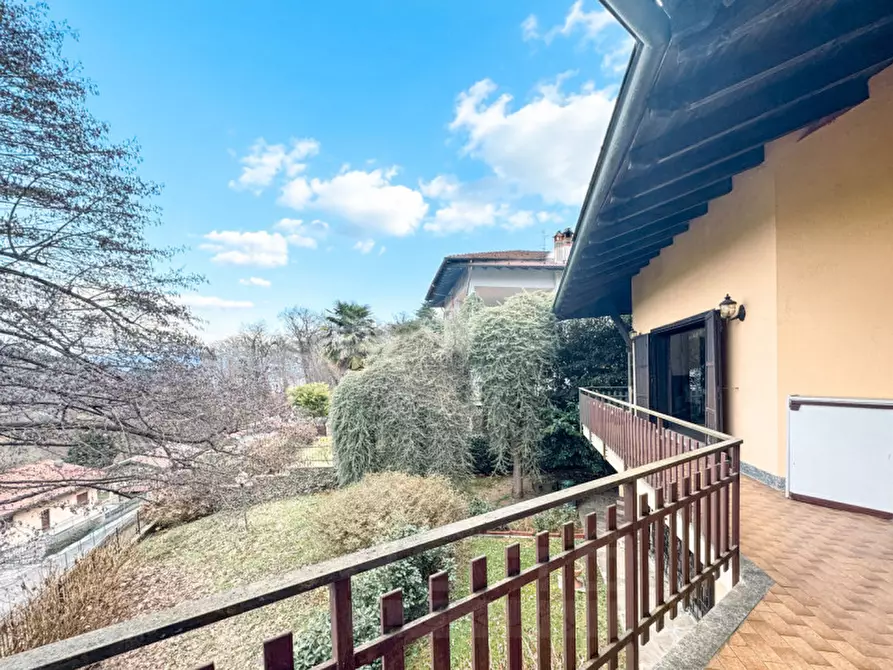 Immagine 7 di Villa in vendita  in VIA PER GHEVIO 111 a Meina