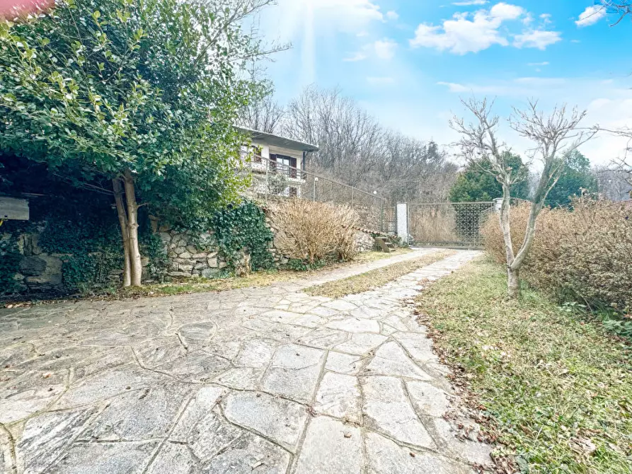 Immagine 35 di Villa in vendita  in VIA PER GHEVIO 111 a Meina