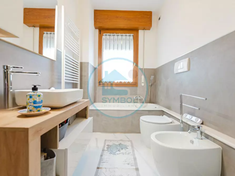 Immagine 5 di Appartamento in vendita  in CHIRIGNAGO- VIA MONTESSORI a Venezia