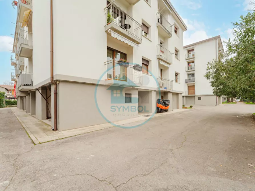 Immagine 8 di Appartamento in vendita  in CHIRIGNAGO- VIA MONTESSORI a Venezia