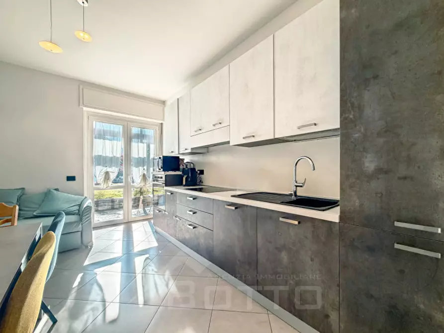 Immagine 7 di Appartamento in vendita  in galleria corona 6 a Omegna