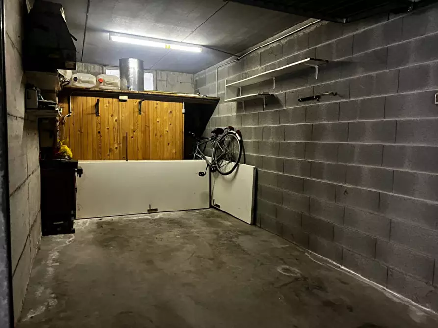 Immagine 7 di Posto auto in vendita  in Via Antonio Allegri a Brescia