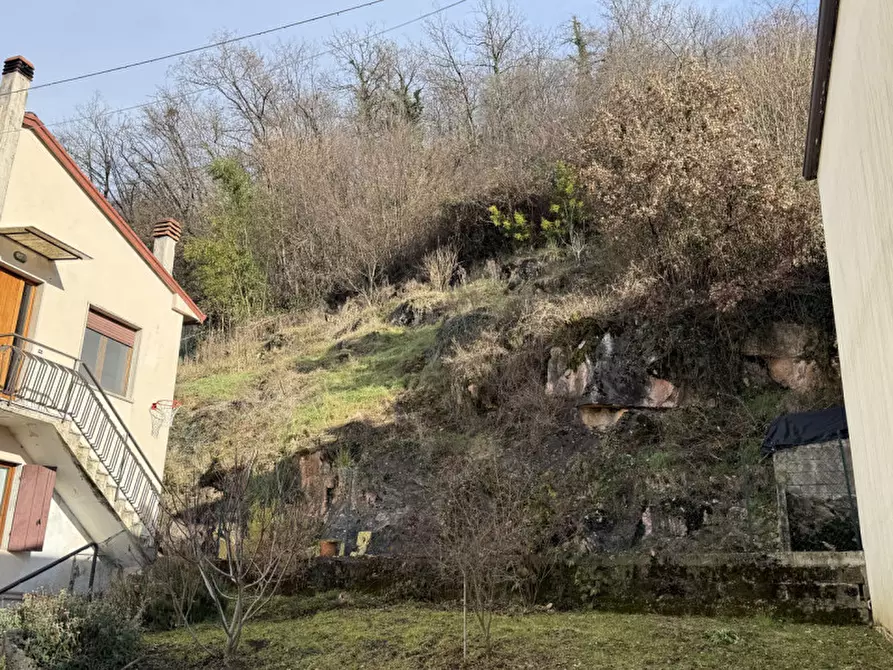 Immagine 21 di Villetta a schiera in vendita  a Badia Calavena