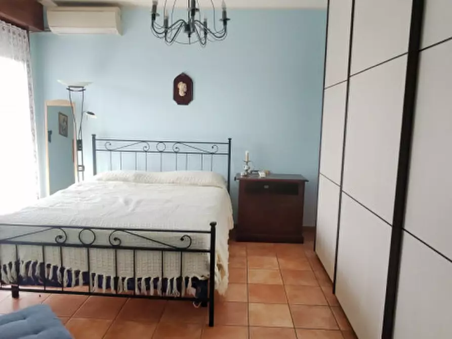 Immagine 11 di Appartamento in vendita  in Via Deledda 2 a Vanzago