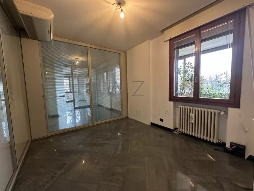Immagine 4 di Ufficio in vendita  in Via Romagna a Castelfranco Veneto