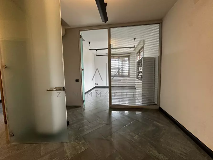Immagine 10 di Ufficio in vendita  in Via Romagna a Castelfranco Veneto