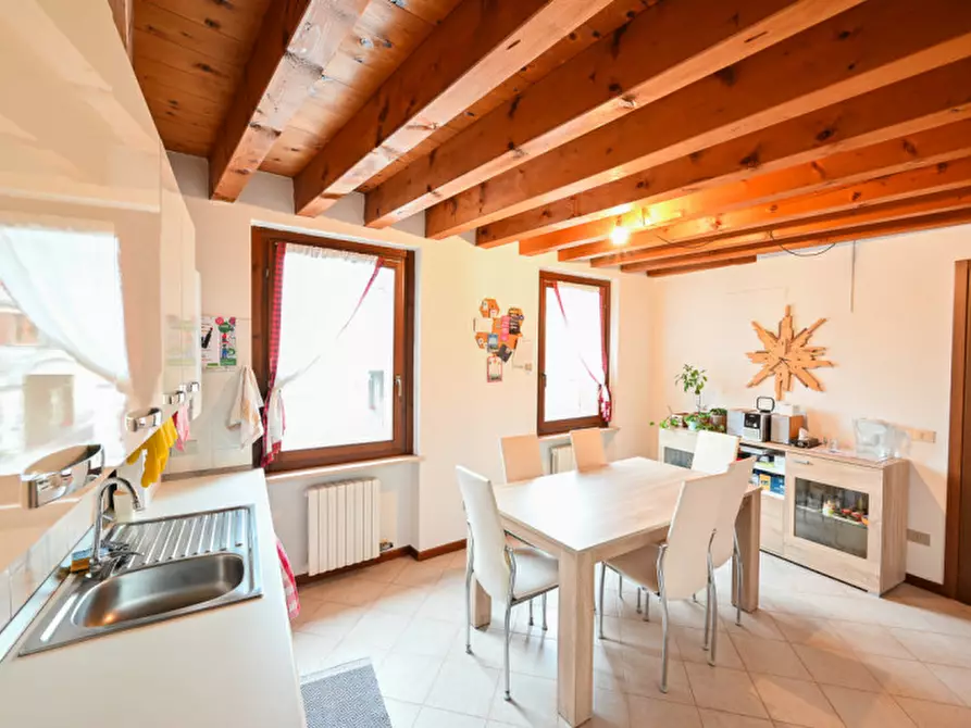 Immagine 3 di Appartamento in vendita  in Via Primo Maggio a Zevio