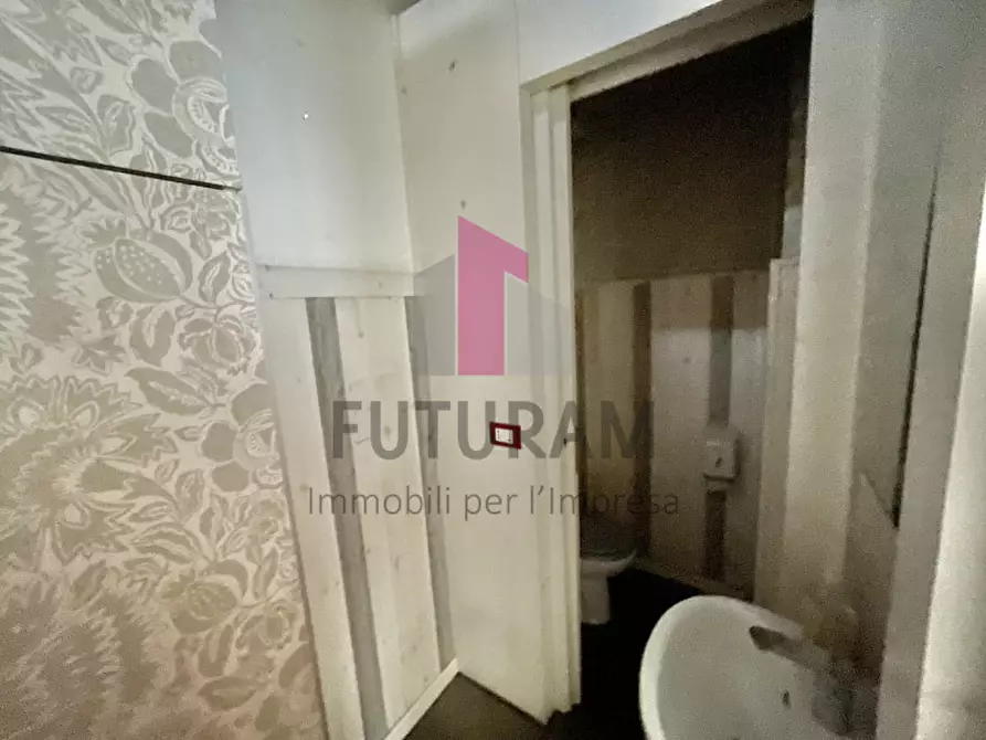 Immagine 17 di Negozio in affitto  in VIA ROMA 1 a Montegalda