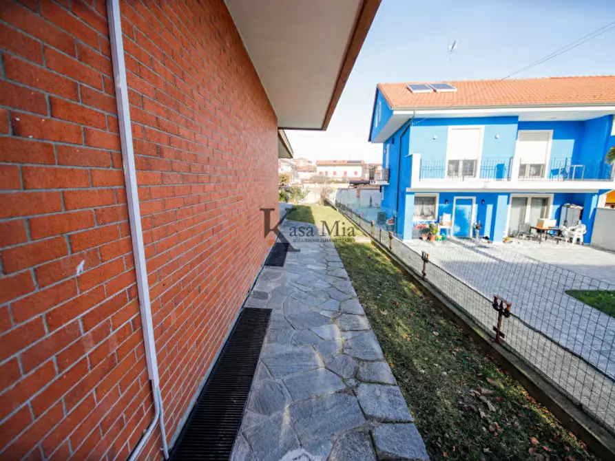 Immagine 40 di Villa in vendita  in Vicolo Fornace n. 30 a Bosconero