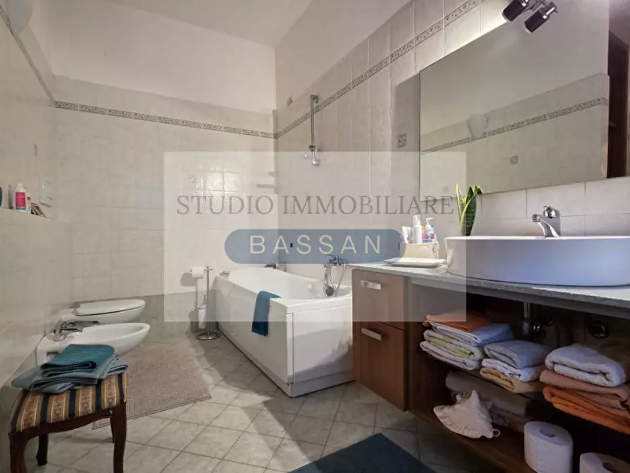 Immagine 8 di Villetta a schiera in vendita  in Via Castefidardo 10 a Cairate