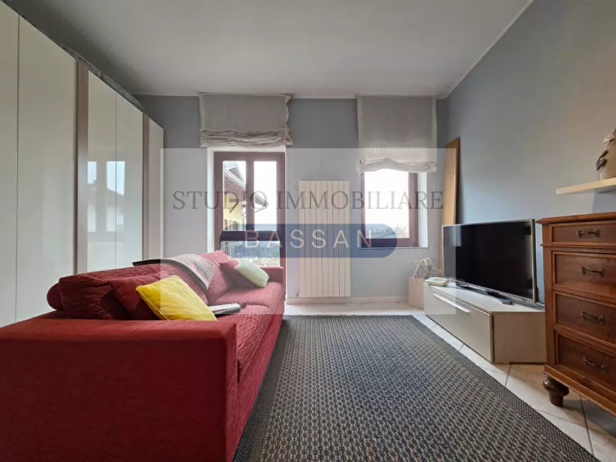 Immagine 24 di Villetta a schiera in vendita  in Via Castefidardo 10 a Cairate