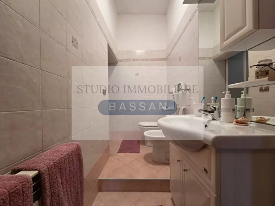 Immagine 27 di Villetta a schiera in vendita  in Via Castefidardo 10 a Cairate