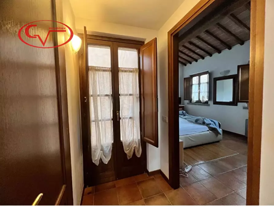Immagine 9 di Appartamento in vendita  in Via Roma a Gaiole In Chianti
